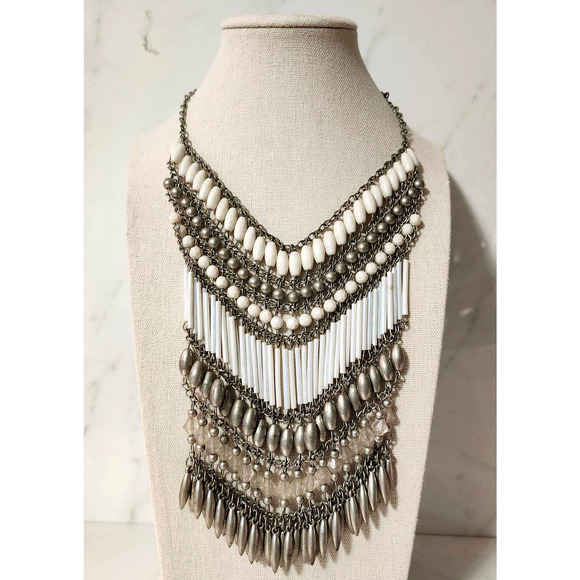 Vintage Boho White Beaded Silvertone Fringe Style Statement Necklace 12.5" - Picture 6 of 6